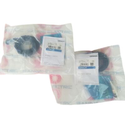 محرك أجهزة الاستشعار القريبة الجديد من أومرون E2E-X7D1-M1GJ E2EX7D1M1GJ